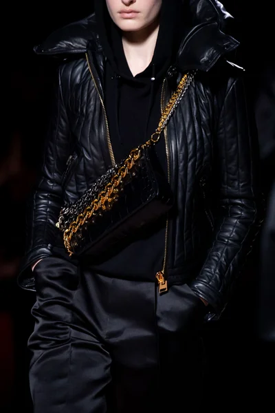 Look 68